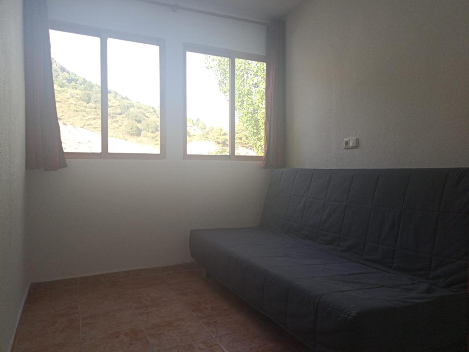 Hostal El Desvio เซียร์ราเนบาดา ภายนอก รูปภาพ