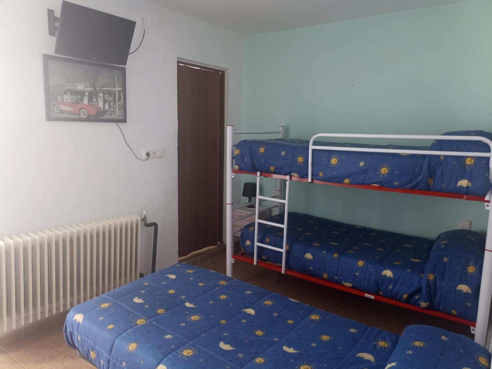 Hostal El Desvio เซียร์ราเนบาดา ภายนอก รูปภาพ