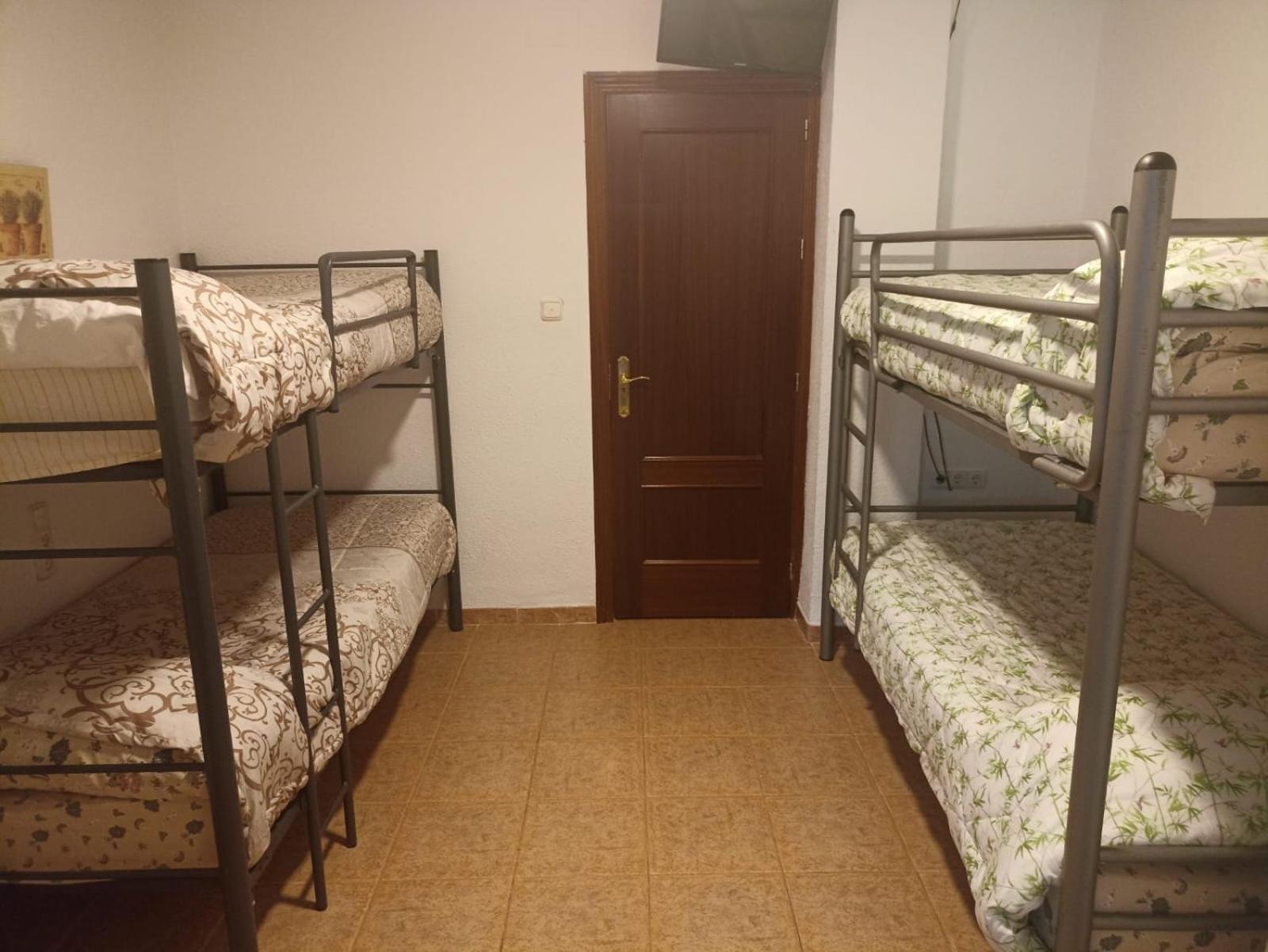 Hostal El Desvio เซียร์ราเนบาดา ภายนอก รูปภาพ
