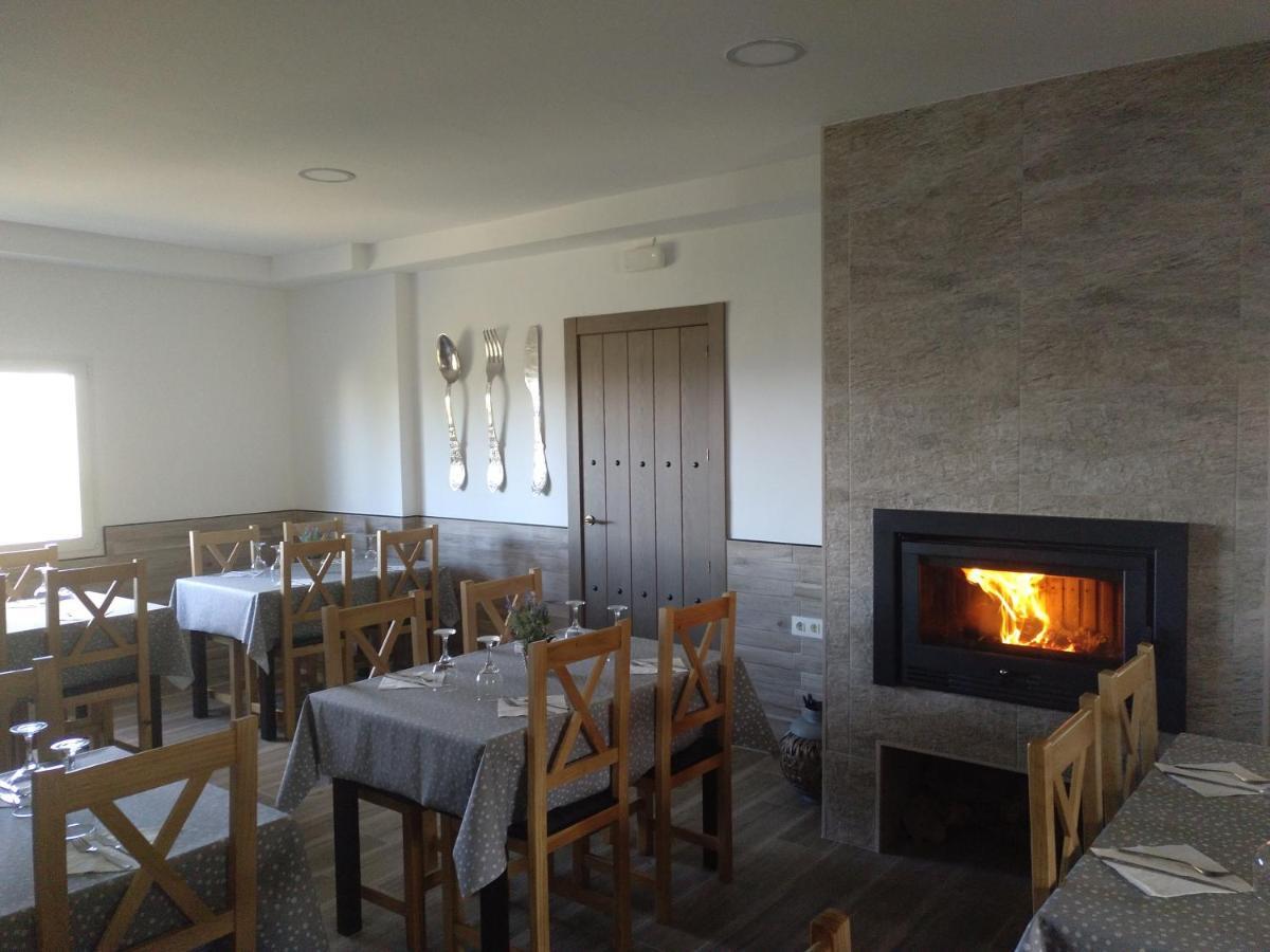 Hostal El Desvio เซียร์ราเนบาดา ภายนอก รูปภาพ