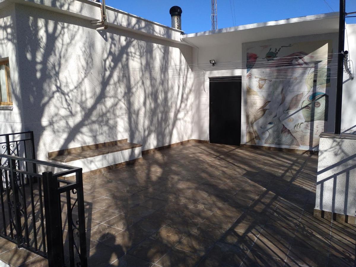 Hostal El Desvio เซียร์ราเนบาดา ภายนอก รูปภาพ